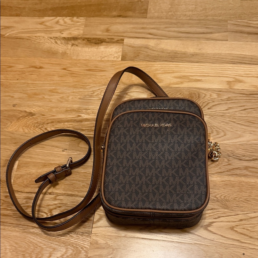 Michael Kors Signature Brown Messenger Bag